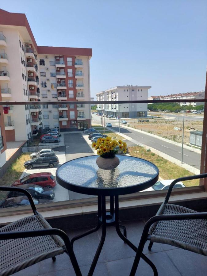 K2-Sistersapartment بودغوريتْسا المظهر الخارجي الصورة